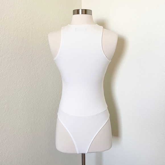 SHEIN Basic Sleeveless Bodysuit (white color) - Picture 2 of 5